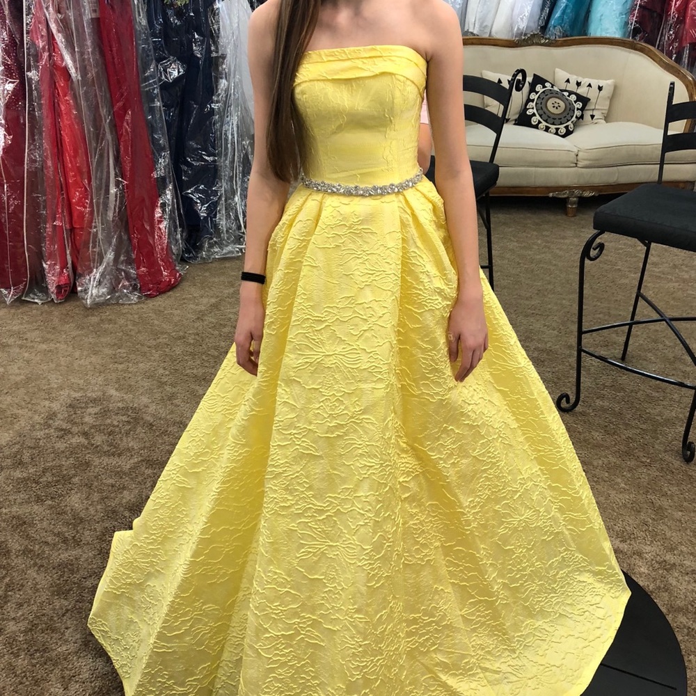 Rachel Allen size 2 Ballgown
